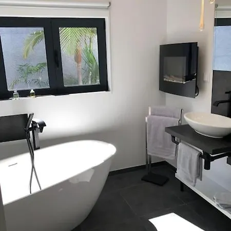 Βίλα Casa Da Arvore Im Eukalyptuswald *