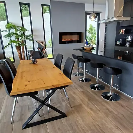 Casa Da Arvore Im Eukalyptuswald * Cova do Moirao