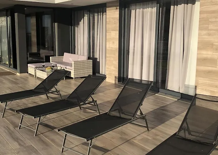 Villa Casa Da Arvore Im Eukalyptuswald Cova do Moirao