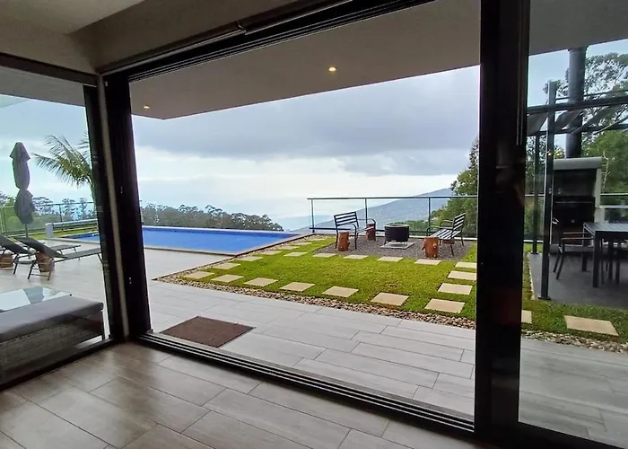 Casa Da Arvore Im Eukalyptuswald Villa Cova do Moirao